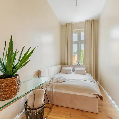 Apartment Lighthouse - Pomorska 5 *