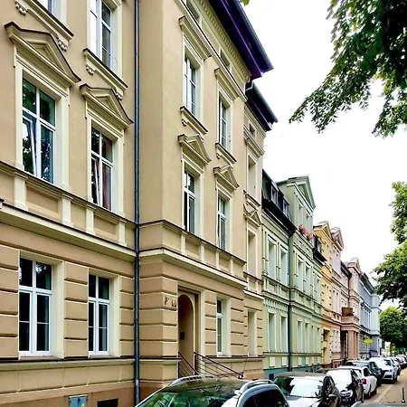 Lighthouse - Pomorska 5 *