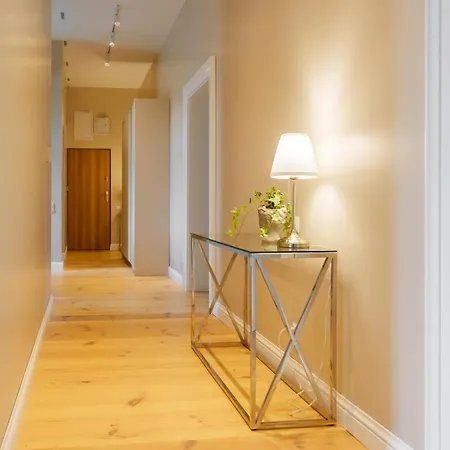 Lighthouse - Pomorska 5