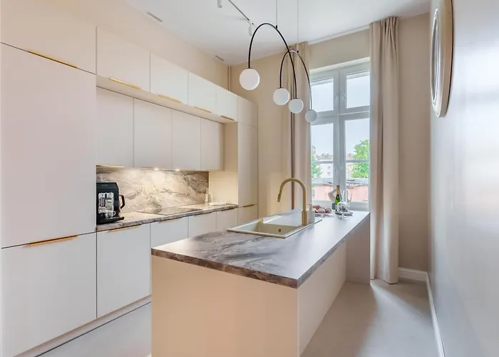 Lighthouse - Pomorska 5 Apartment